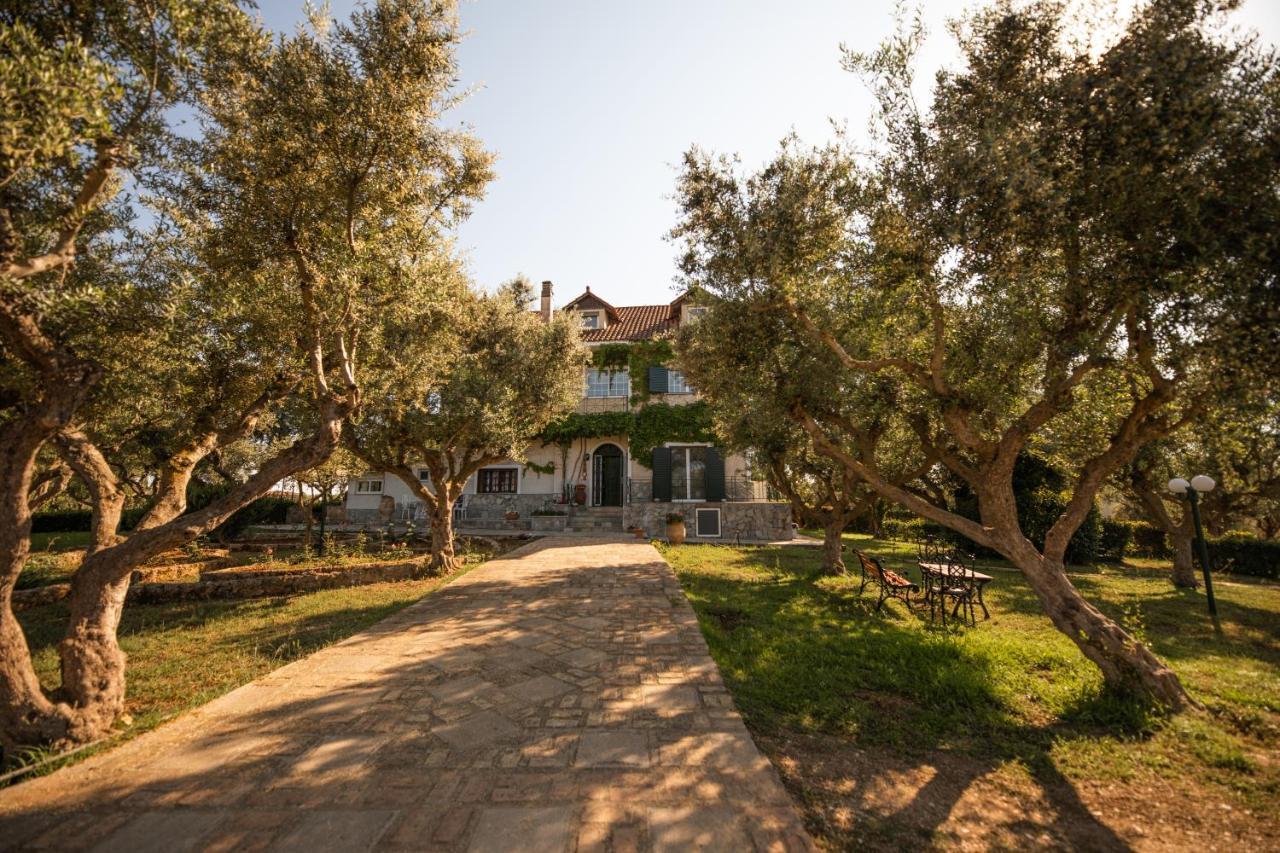 Villa Georgina B&B Катаколон Екстер'єр фото